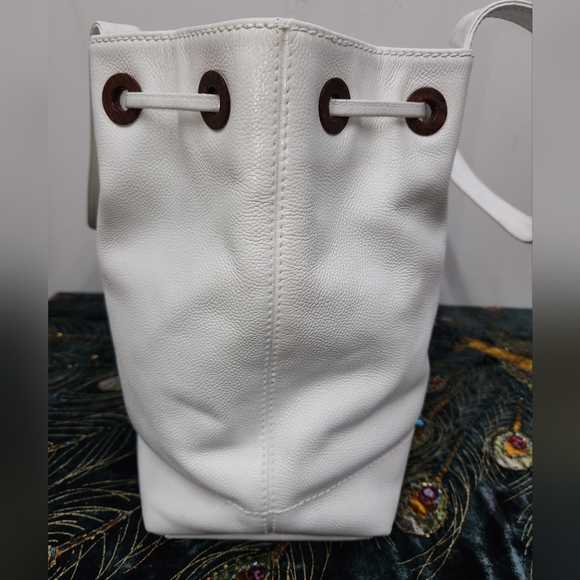 Chanel Bag - Picture 4 of 16